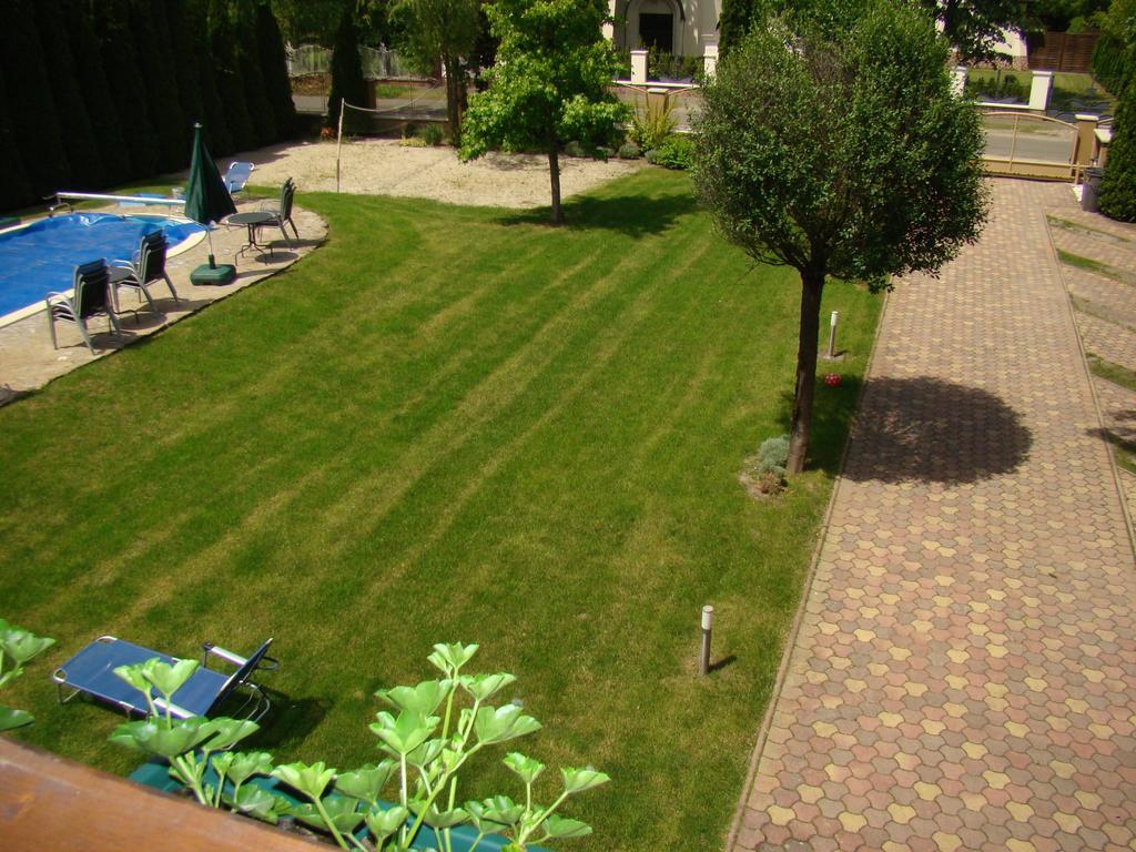 Kuenszler Apartmanhaz Zamárdi Exteriér fotografie