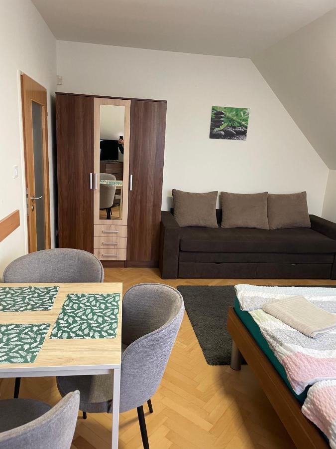 Apartmán Kuenszler Apartmanhaz Zamárdi Exteriér fotografie